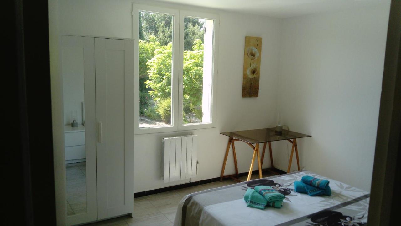 Rendez-Vous Avec Les Cigales - Gite 6 Personnes 100M2 - Piscine Privee - Climatisation Cheval-Blanc Zewnętrze zdjęcie