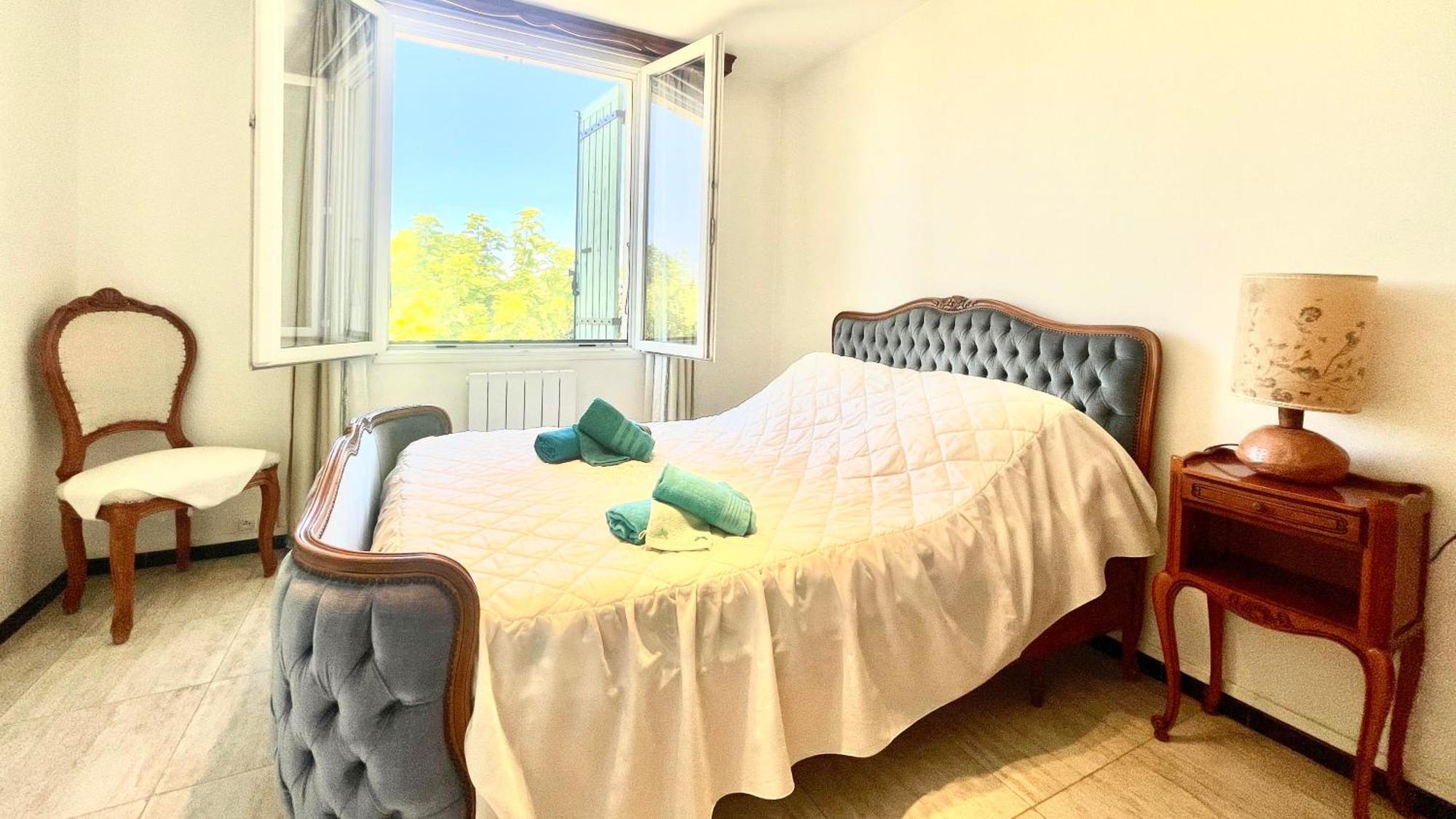 Rendez-Vous Avec Les Cigales - Gite 6 Personnes 100M2 - Piscine Privee - Climatisation Cheval-Blanc Zewnętrze zdjęcie